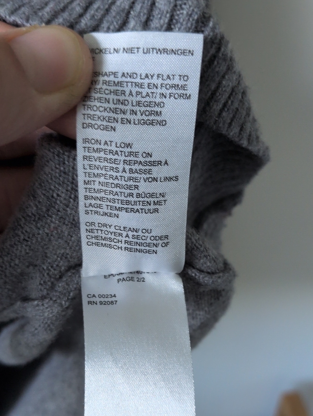 Saks Fifth Avenue Women's Grey Wool Cashmere Cozy Crewneck Sweater Size? - Picture 5 of 6